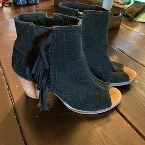 Toms black booties